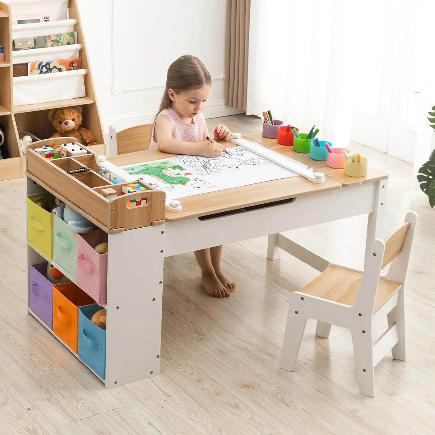 Art Craft Toddler - ชุดโต๊ะและเก้าอี้สำหรับเด็กพร้อมเก้าอี้ 2 ตัวและถังเก็บของ ขนาด 44 นิ้ว